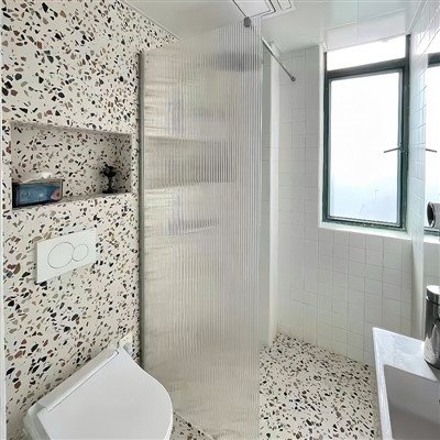 Pisos de banheiro em mosaico
